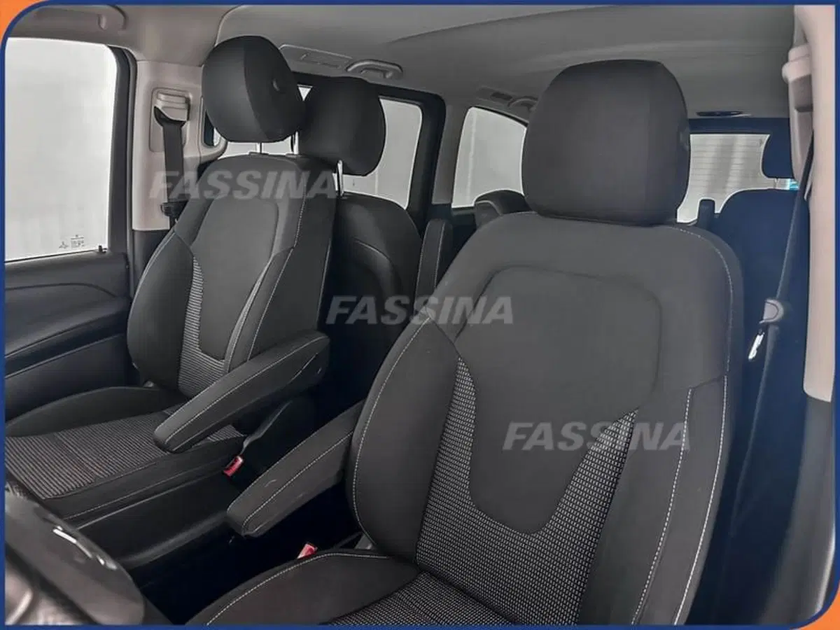 Mercedes-Benz Classe V usata a Milano (8)