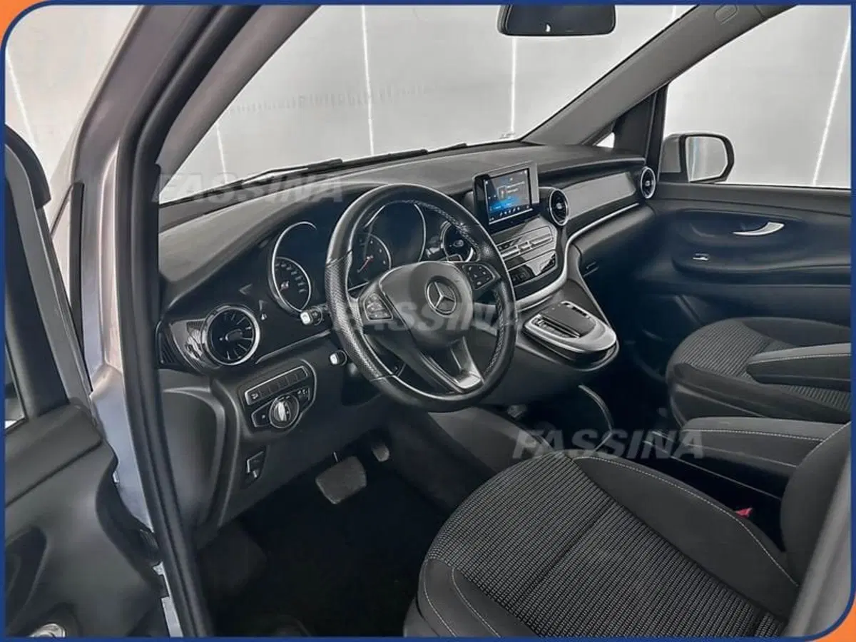 Mercedes-Benz Classe V usata a Milano (9)