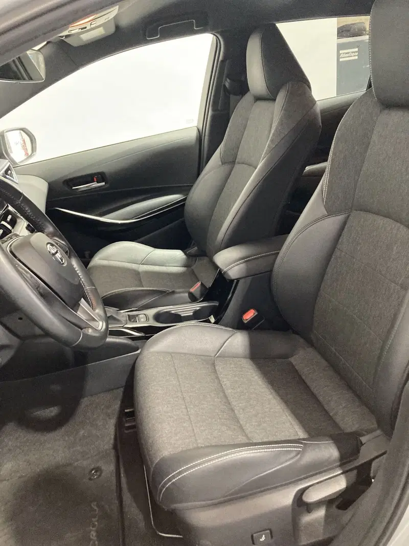 Toyota Corolla Touring Sports usata a Barletta-Andria-Trani (8)