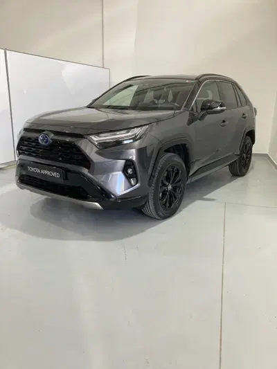 Toyota Rav4 HV (218CV) E-CVT 2WD Style del 2022 usata a Barletta