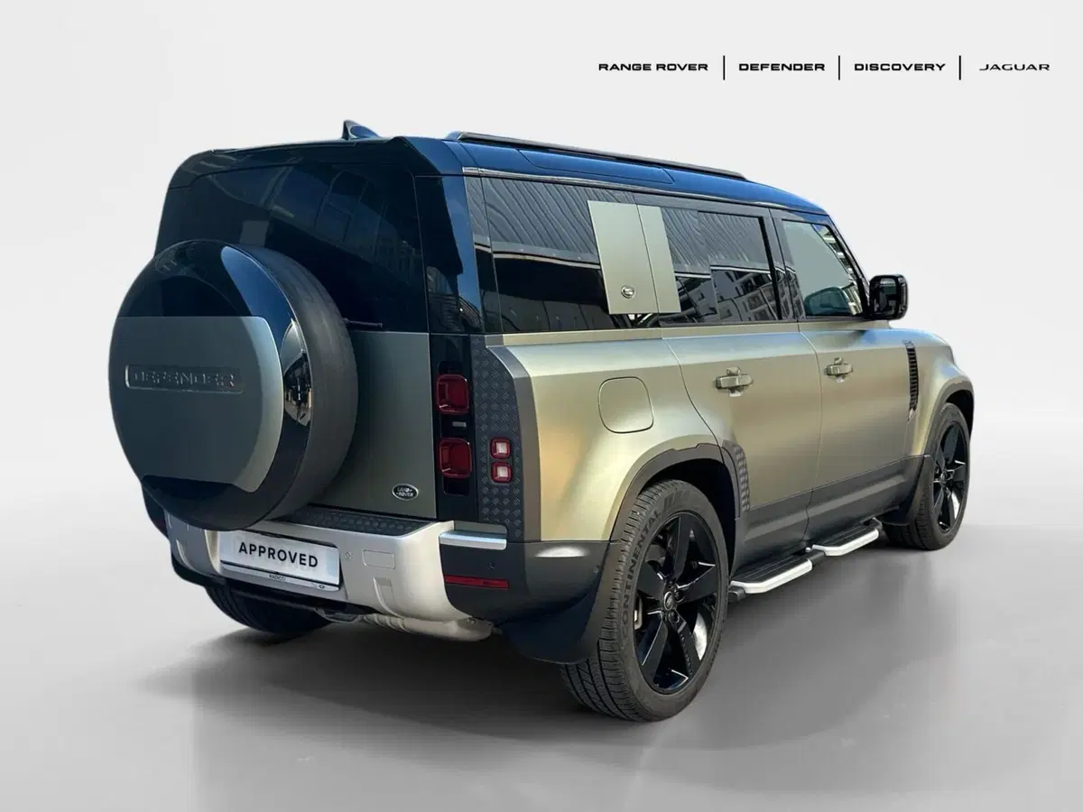 Land Rover Defender usata a Bari (2)