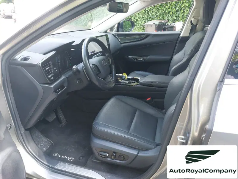 Lexus NX usata a Roma (7)