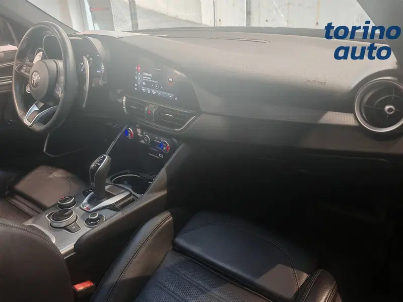 Alfa Romeo Giulia usata a Torino (5)