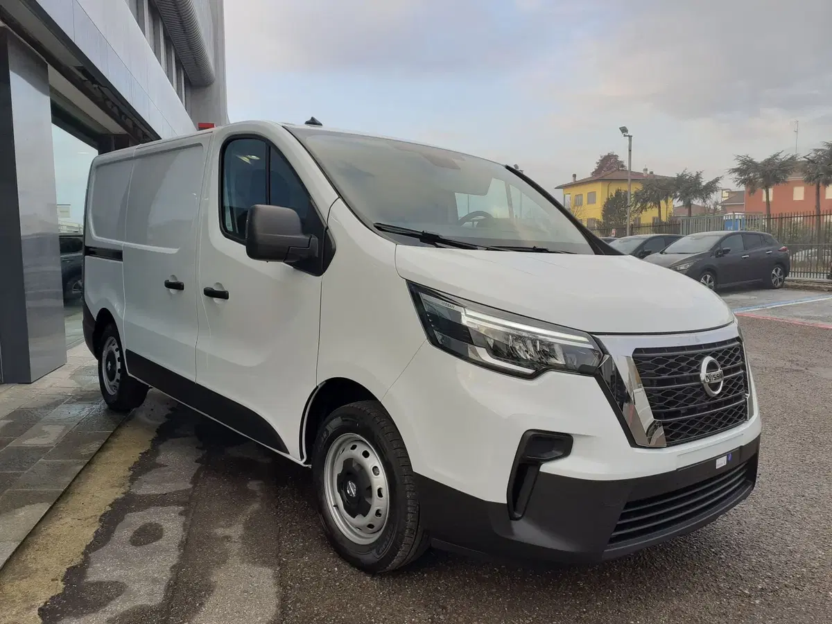 Nissan Primastar Furgone nuova a Modena (3)