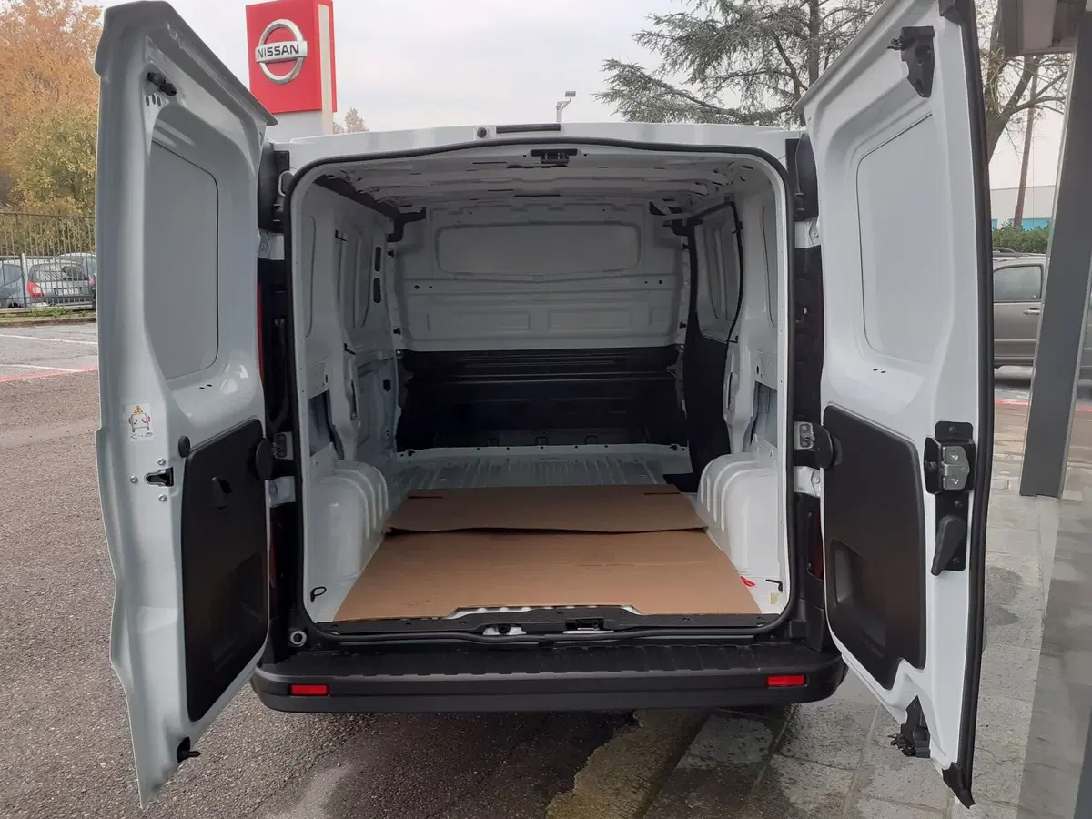 Nissan Primastar Furgone nuova a Modena (6)