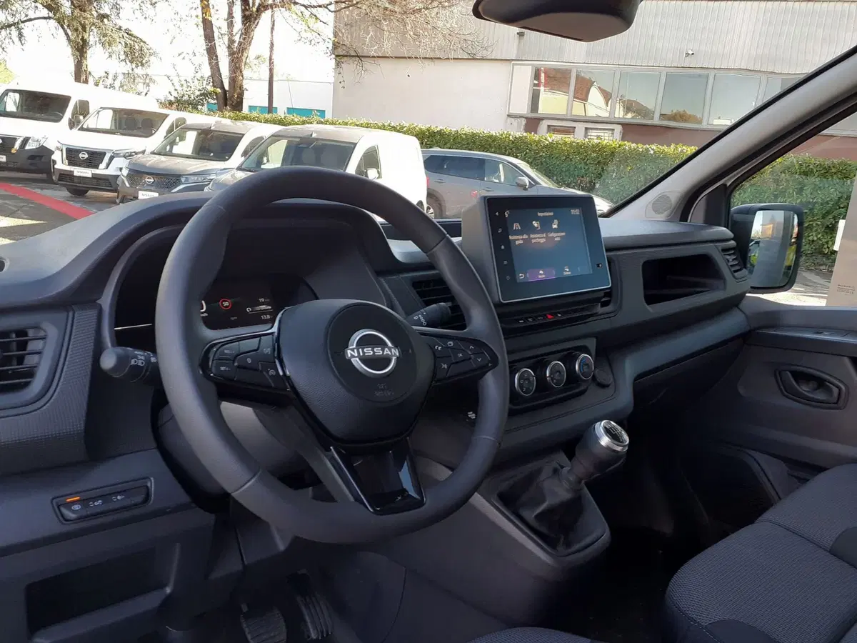 Nissan Primastar Furgone nuova a Modena (7)