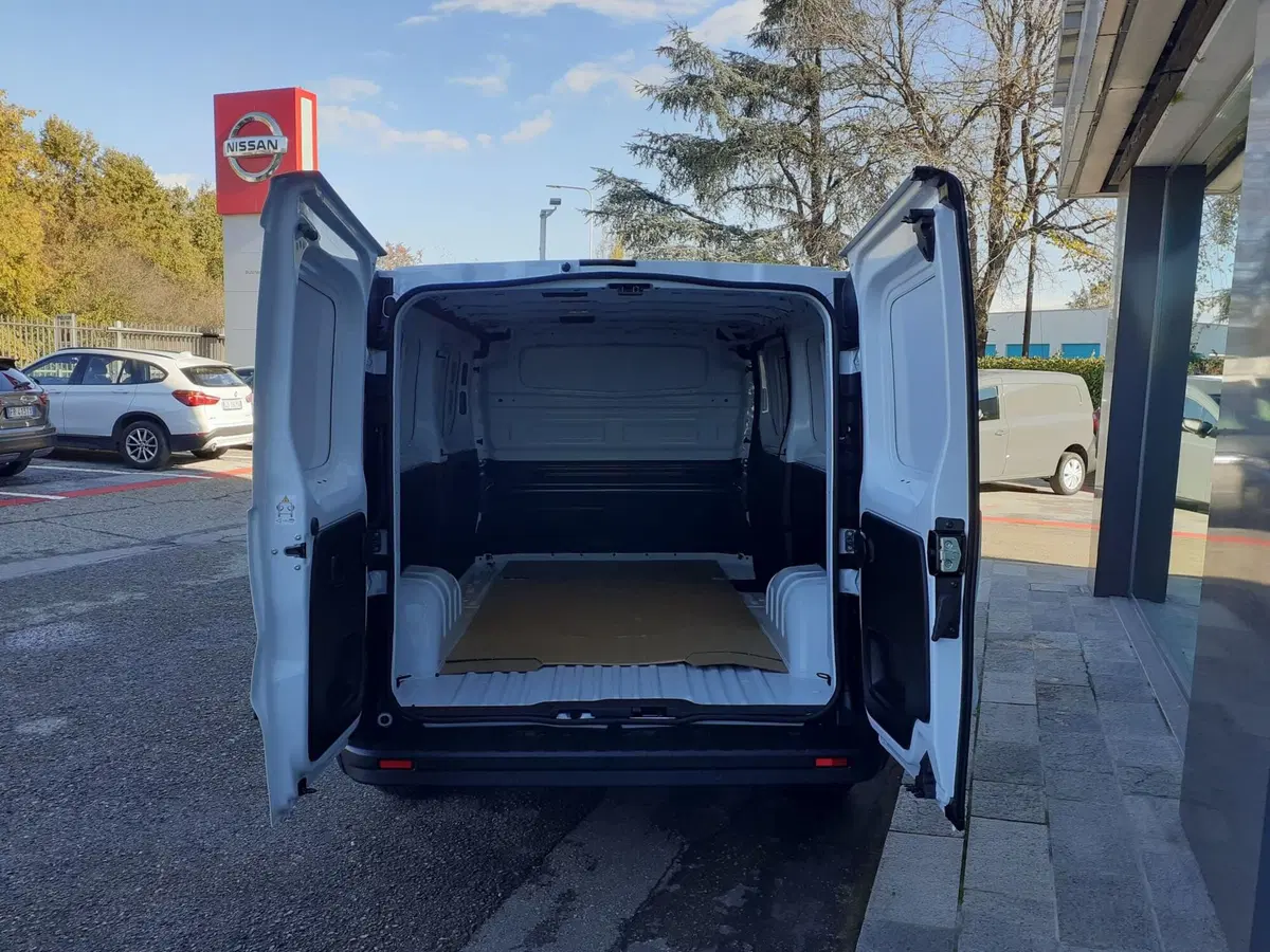Nissan Primastar Furgone nuova a Modena (6)