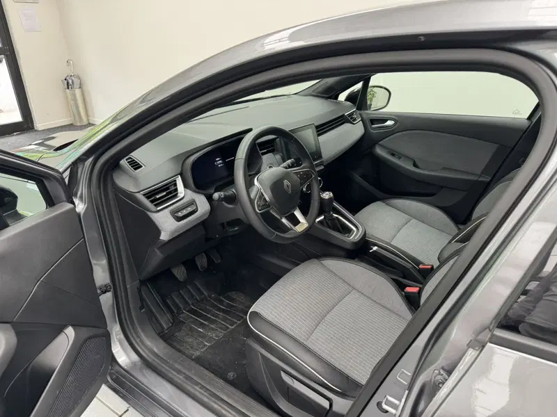 Renault Clio usata a Verbano Cusio Ossola (8)