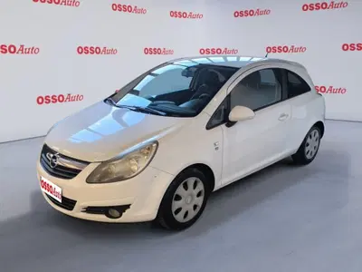 Opel Corsa 1.3 CDTI 95CV F.AP. 3 porte b-color del 2010 usata a Udine