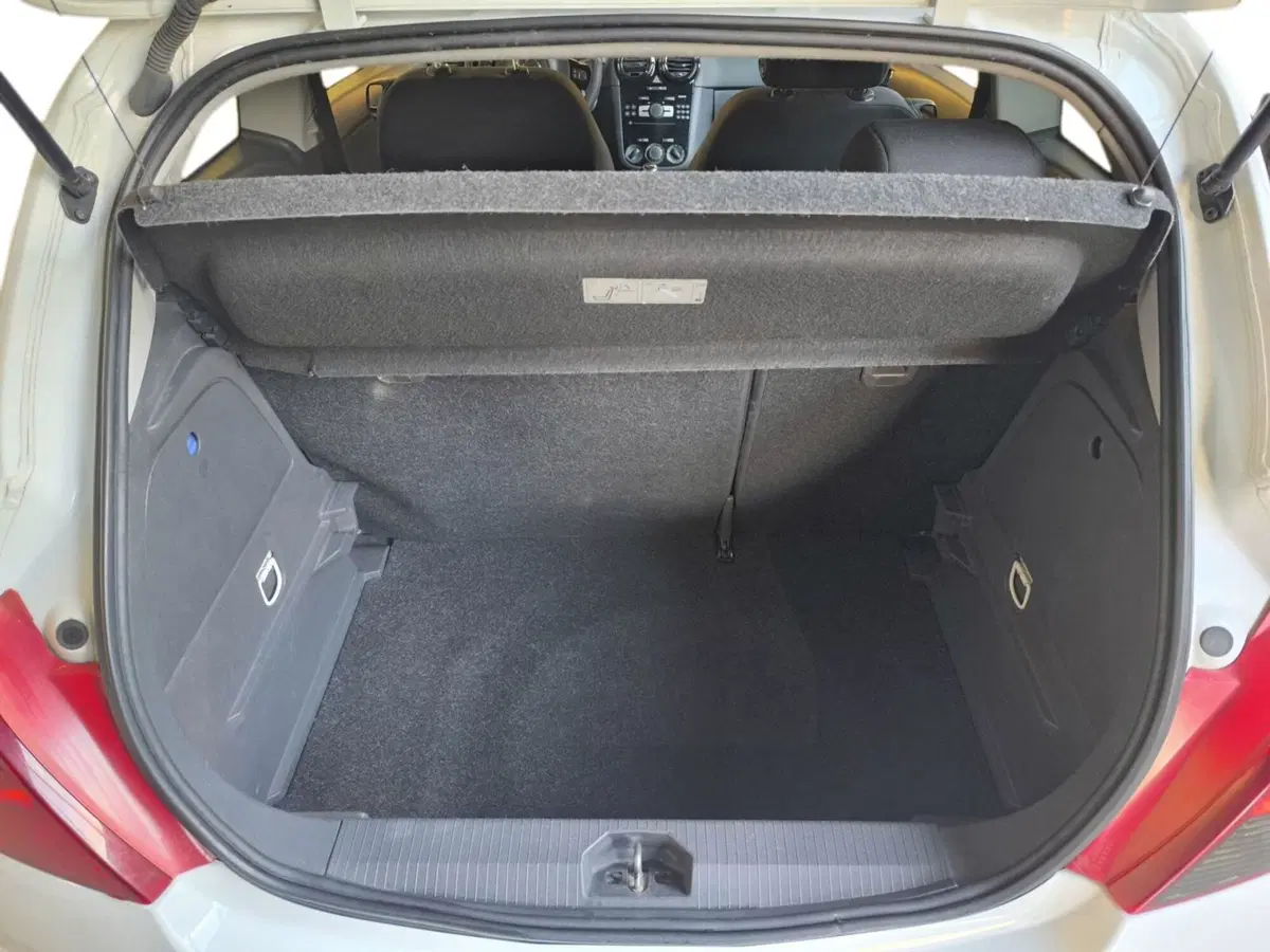 Opel Corsa usata a Udine (14)
