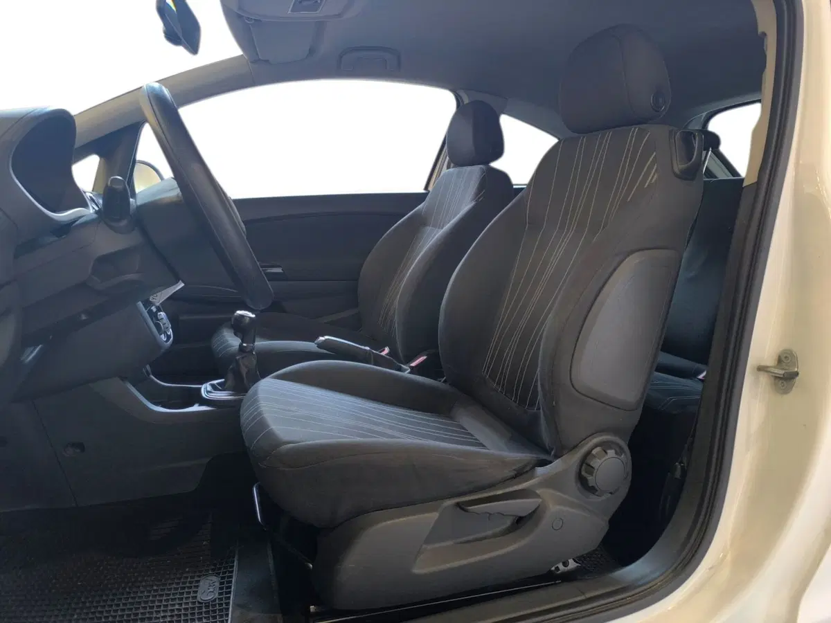 Opel Corsa usata a Udine (8)