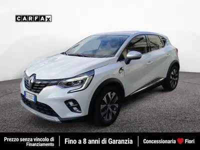 Renault Captur 1.6 full hybrid Techno 145cv auto del 2023 usata a Roma