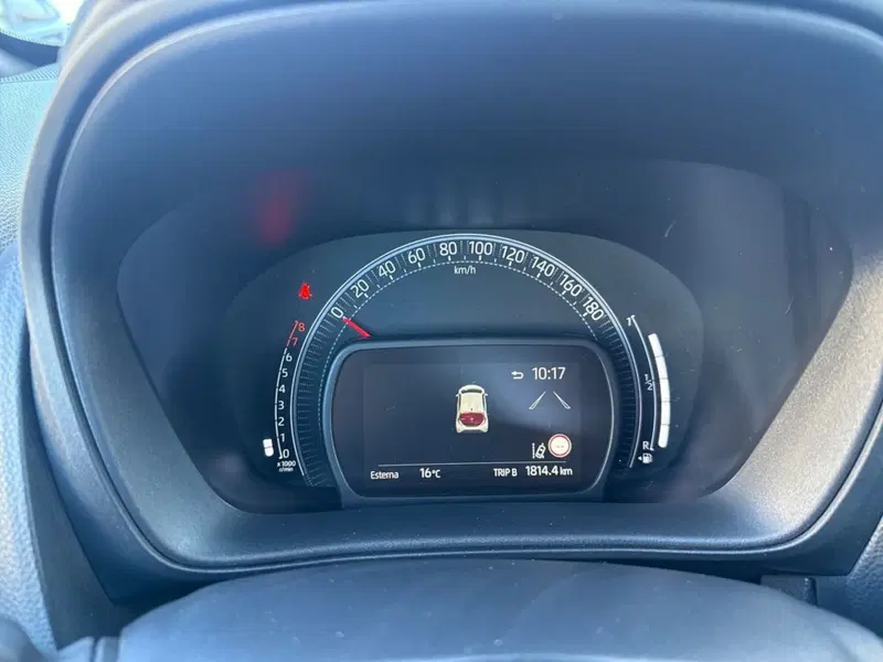 Toyota Aygo X usata a Reggio Calabria (9)