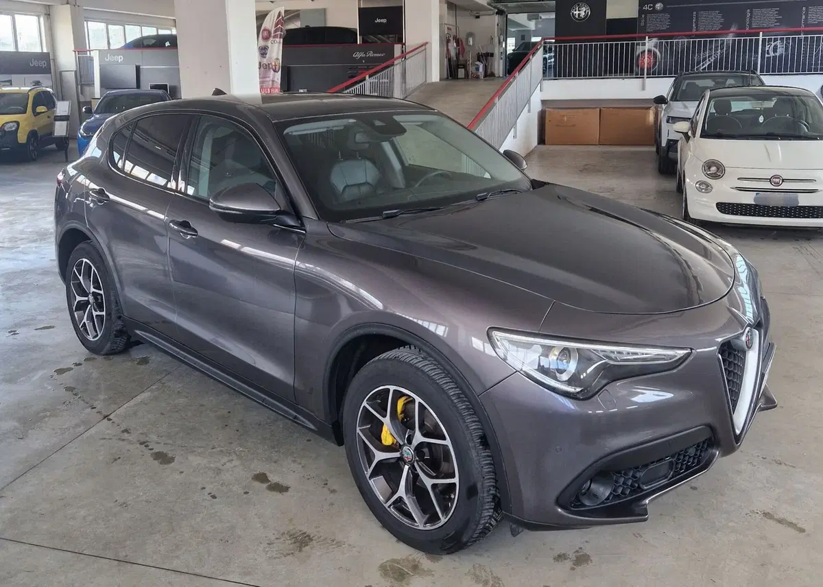 Alfa Romeo Stelvio usata a Terni