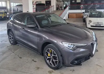 Alfa Romeo Stelvio 2.2 t Intensa Q4 210cv auto del 2019 usata a Orvieto