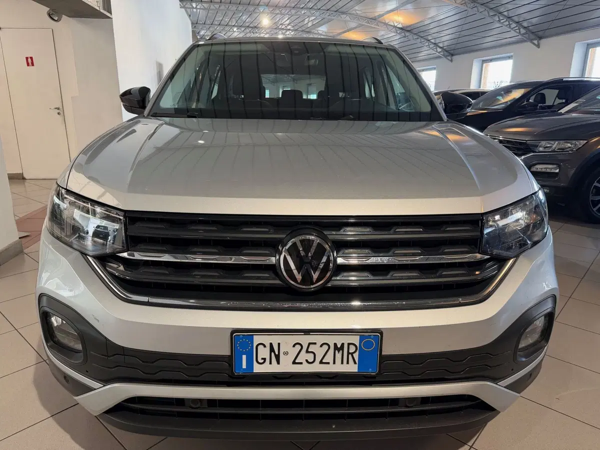 Volkswagen T-Cross usata a Genova (7)