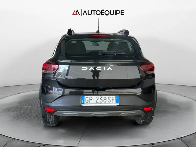 Dacia Sandero usata a Roma (4)