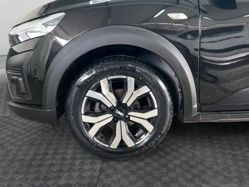 Dacia Sandero usata a Roma (9)
