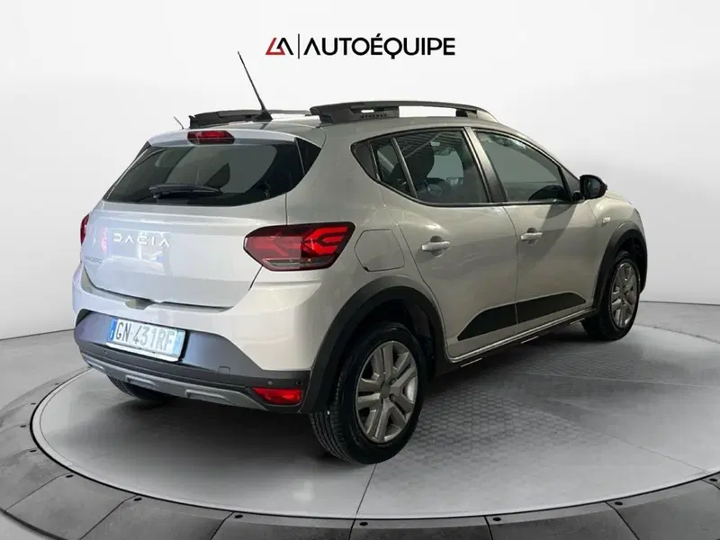 Dacia Sandero usata a Roma (5)