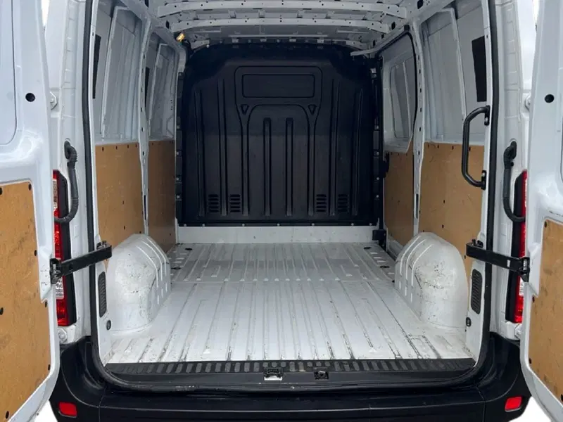 Renault Master Furgone usata a Roma (10)