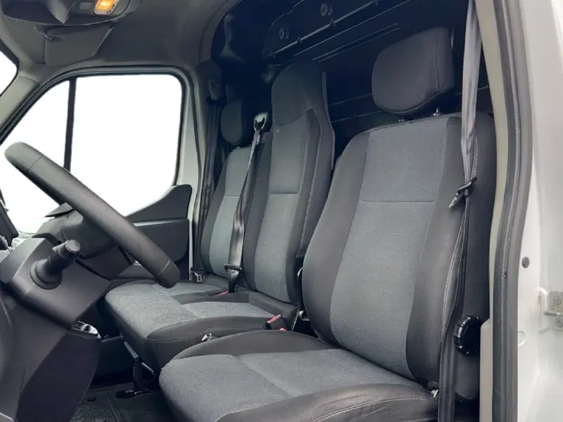 Renault Master Furgone usata a Roma (12)