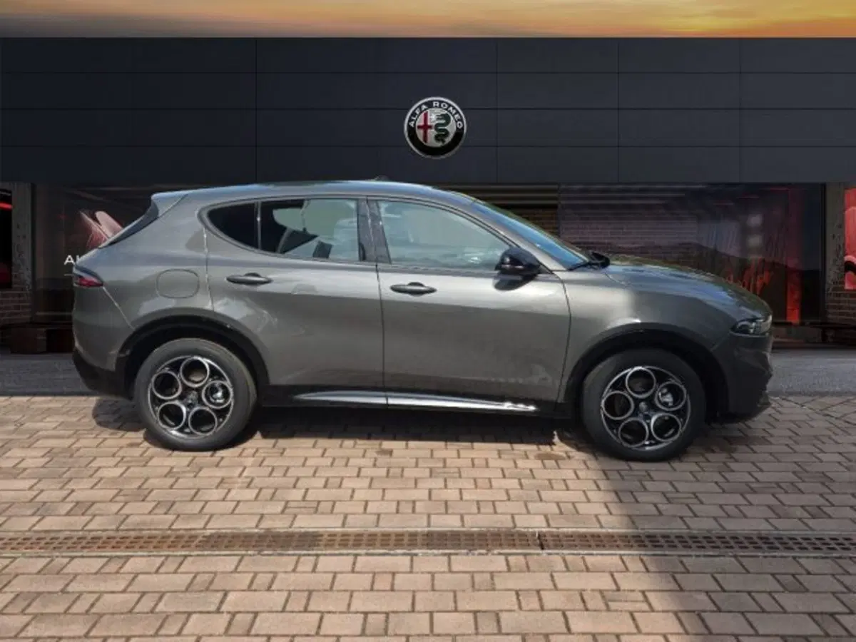 Alfa Romeo Tonale nuova a Monza e Brianza (4)