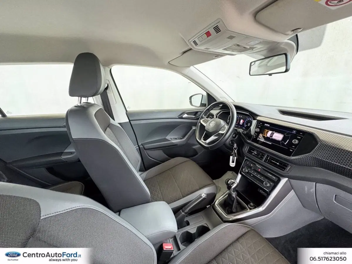 Volkswagen T-Cross usata a Roma (6)
