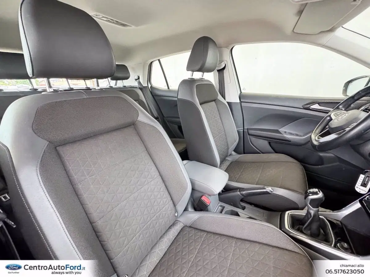 Volkswagen T-Cross usata a Roma (7)