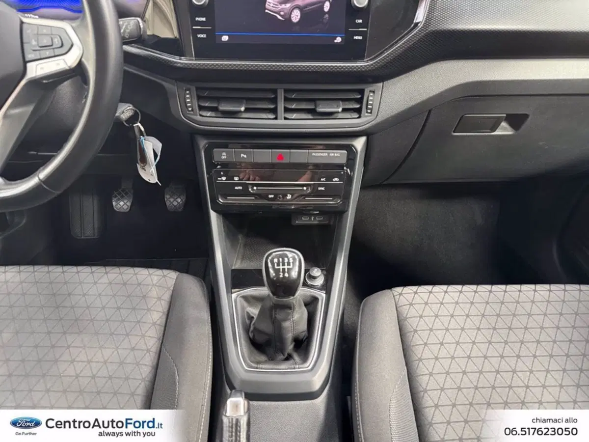 Volkswagen T-Cross usata a Roma (11)
