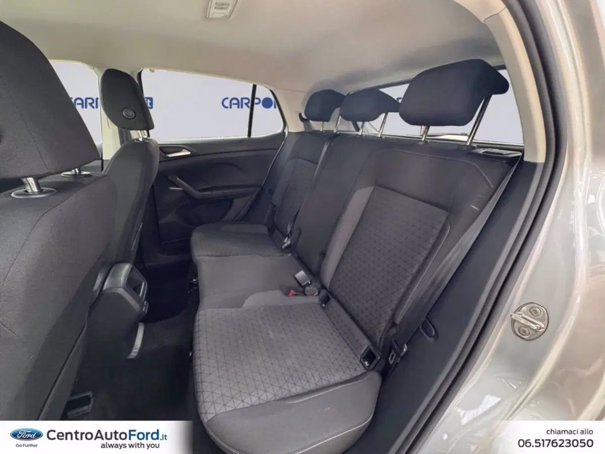 Volkswagen T-Cross usata a Roma (13)