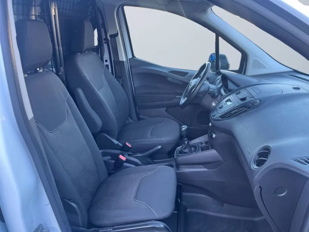 Ford Transit Courier usata a Milano (10)