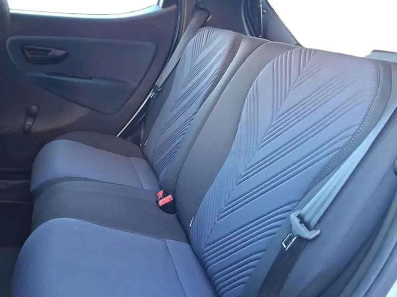 Lancia Ypsilon usata a Torino (13)
