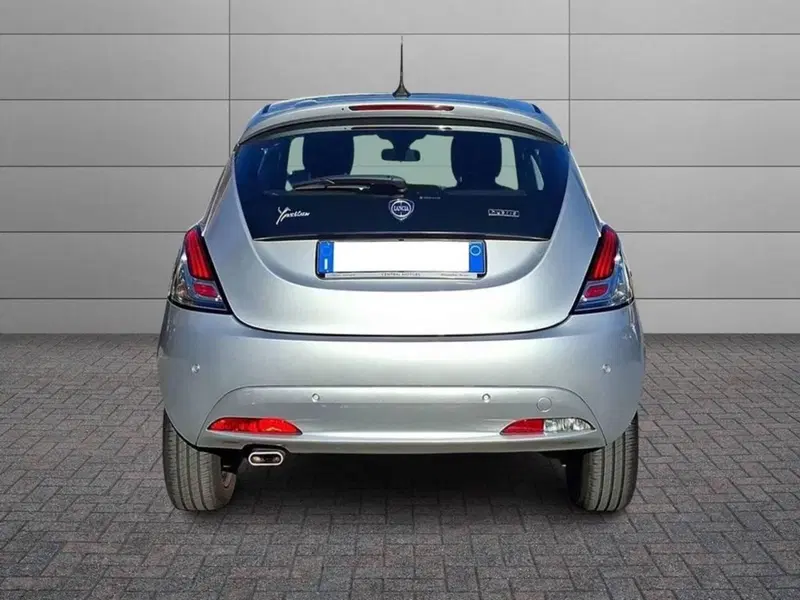 Lancia Ypsilon usata a Torino (4)