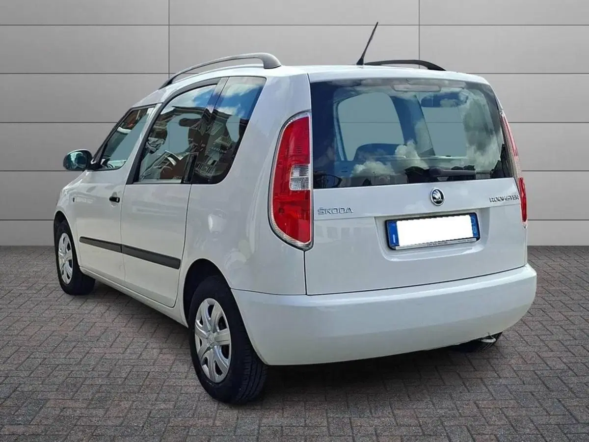 Skoda Roomster usata a Torino (2)