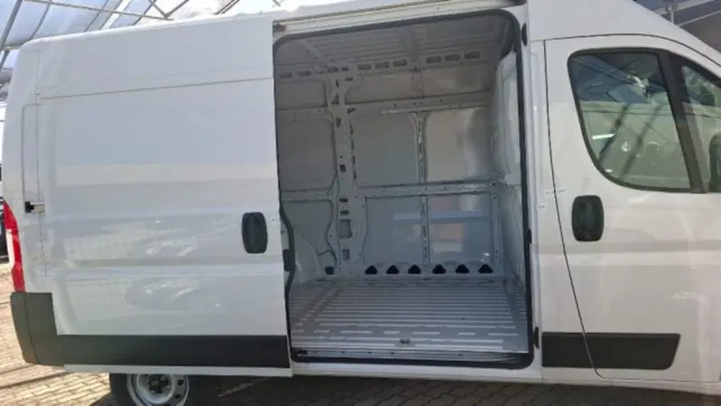 Peugeot Boxer Furgone nuova a Ancona (3)