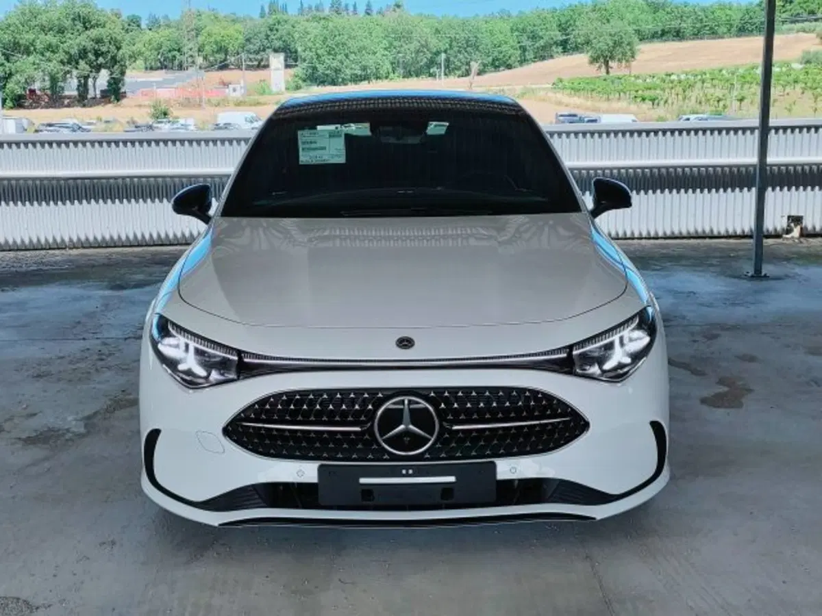 Mercedes-Benz CLA EQ nuova a Teramo (2)