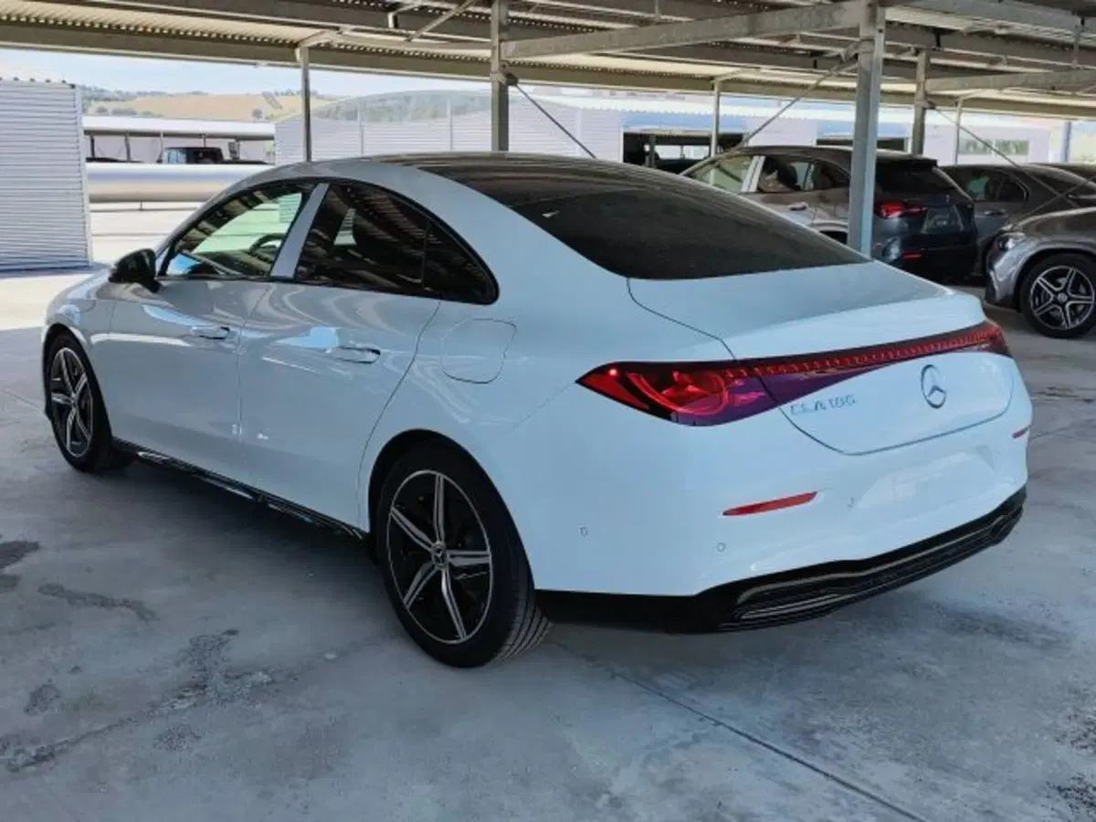 Mercedes-Benz CLA EQ nuova a Teramo (3)