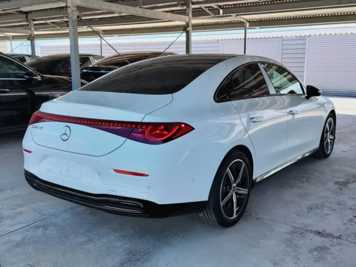 Mercedes-Benz CLA EQ nuova a Teramo (5)