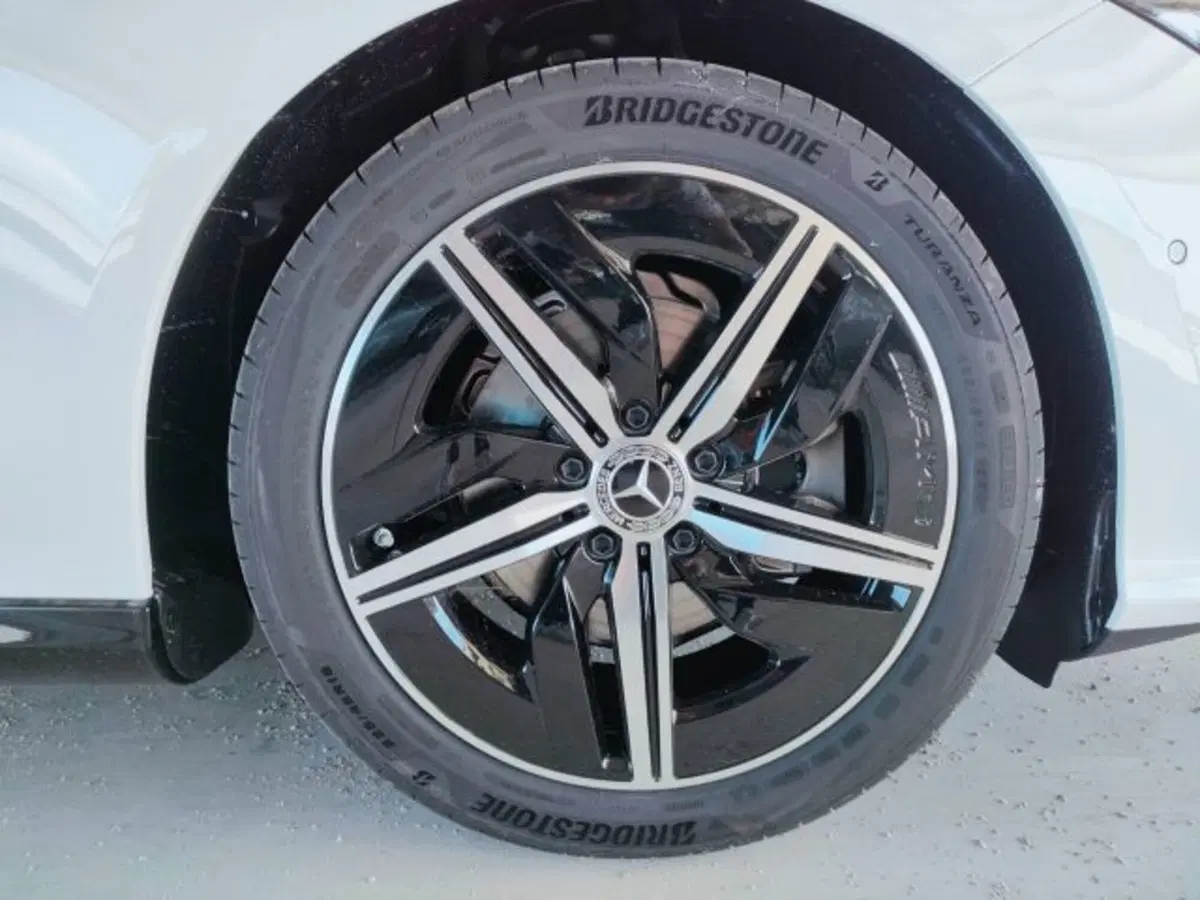 Mercedes-Benz CLA EQ nuova a Teramo (6)