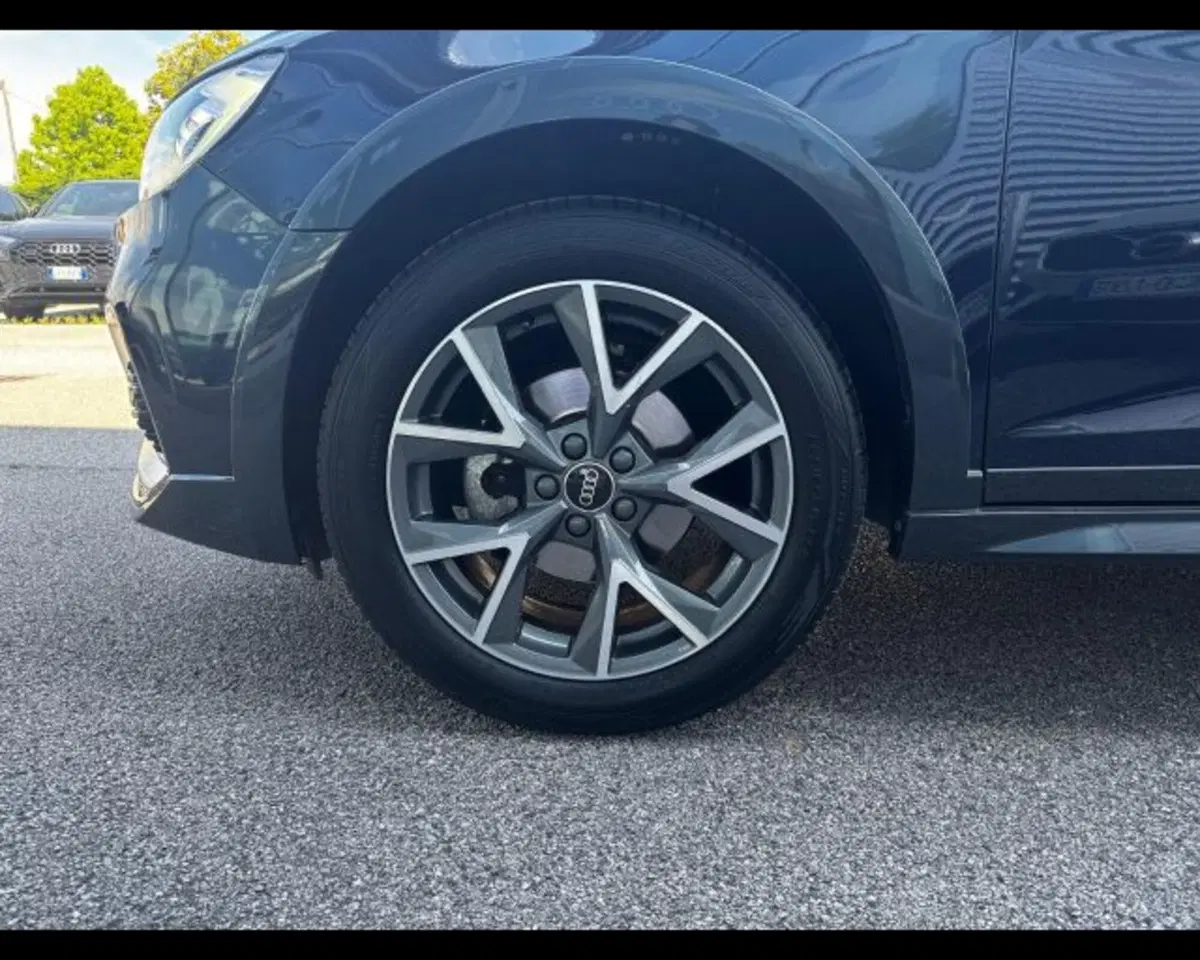 Audi A1 allstreet usata a Treviso (11)