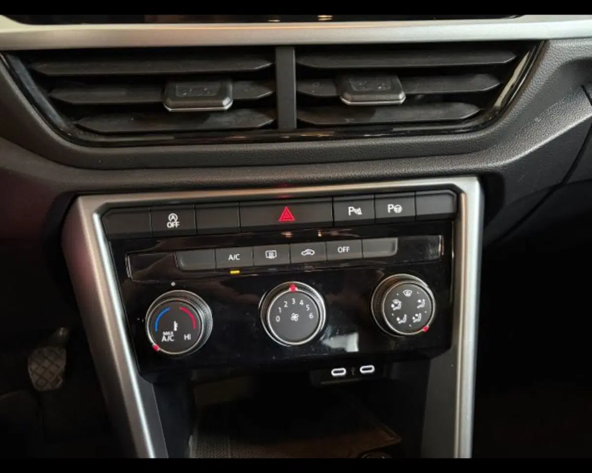 Volkswagen T-Roc usata a Treviso (8)