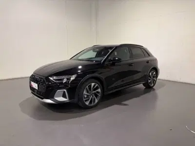 Audi A3 allstreet 1.5 tfsi mhev Identity Contrast 150cv s-tronic nuova a Conegliano