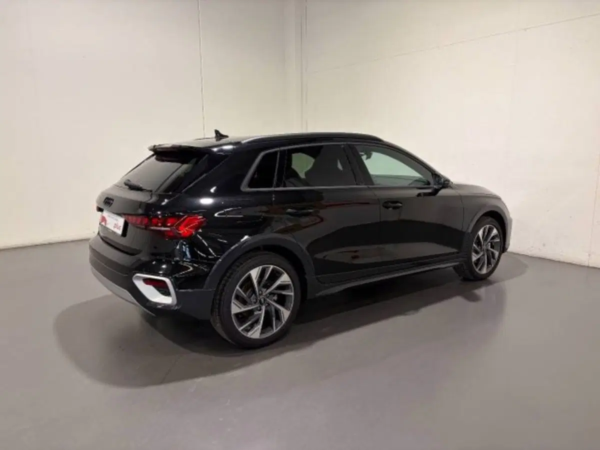 Audi A3 allstreet nuova a Treviso (3)
