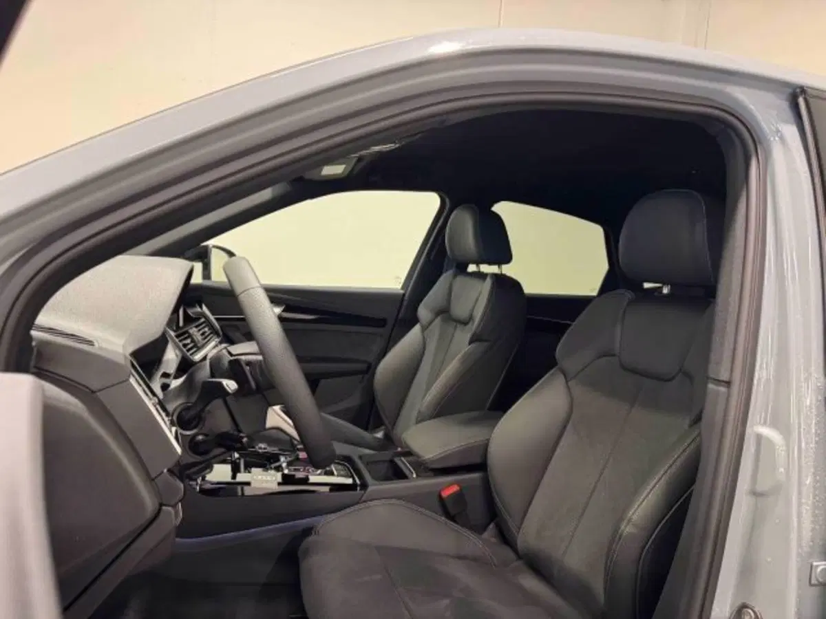 Audi Q5 Sportback nuova a Treviso (10)