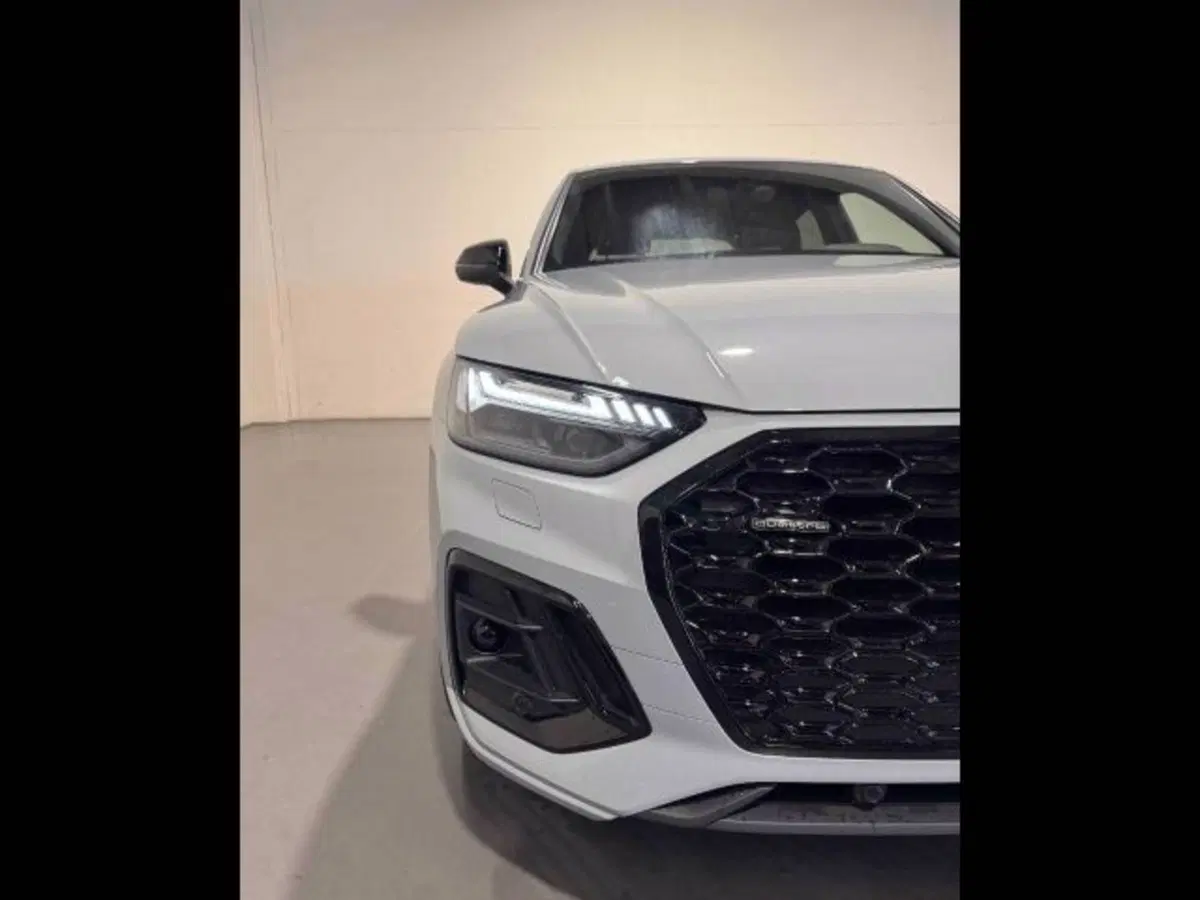 Audi Q5 Sportback nuova a Treviso (12)