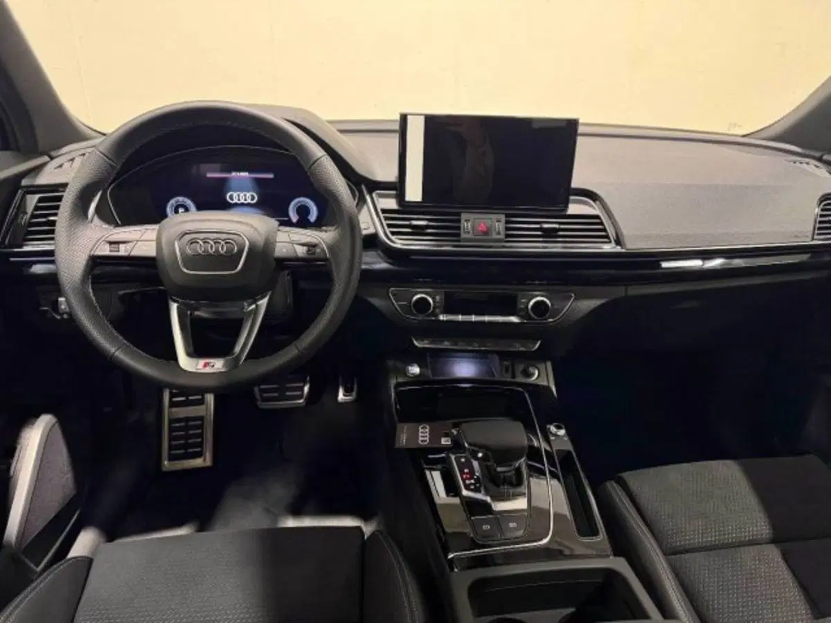 Audi Q5 Sportback nuova a Treviso (5)