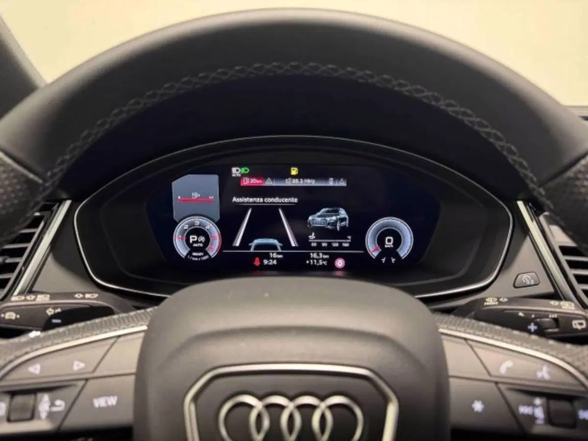 Audi Q5 Sportback nuova a Treviso (6)