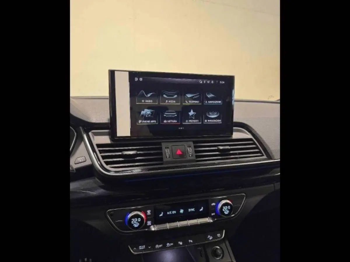 Audi Q5 Sportback nuova a Treviso (7)