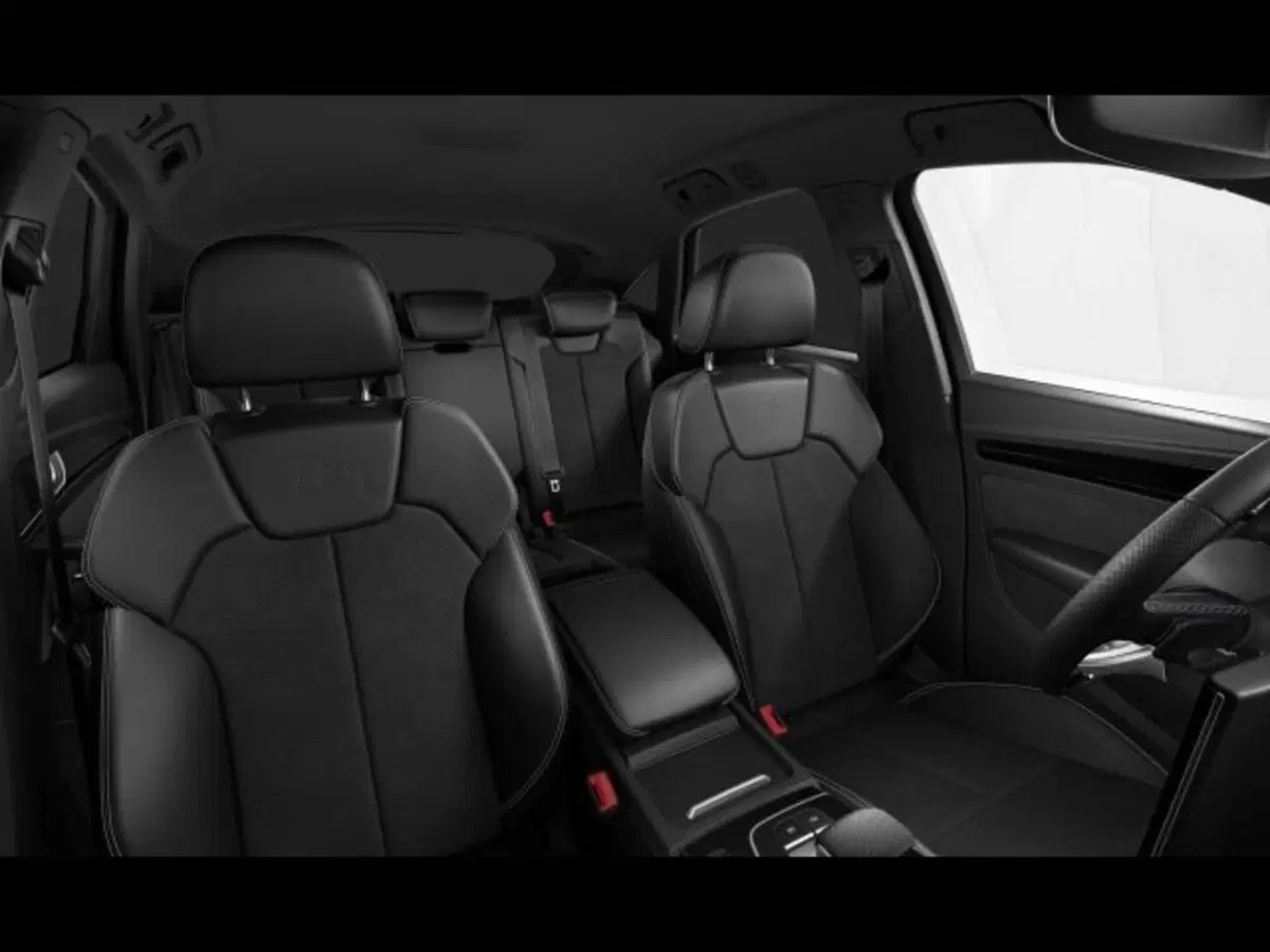 Audi Q5 Sportback nuova a Treviso (7)
