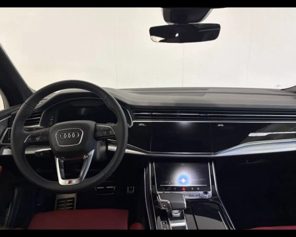 Audi SQ7 nuova a Treviso (5)